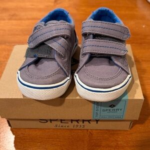 Sperry Halyard H&L Kids Sneakers - Gray with Blue Highlights, 5. Original box